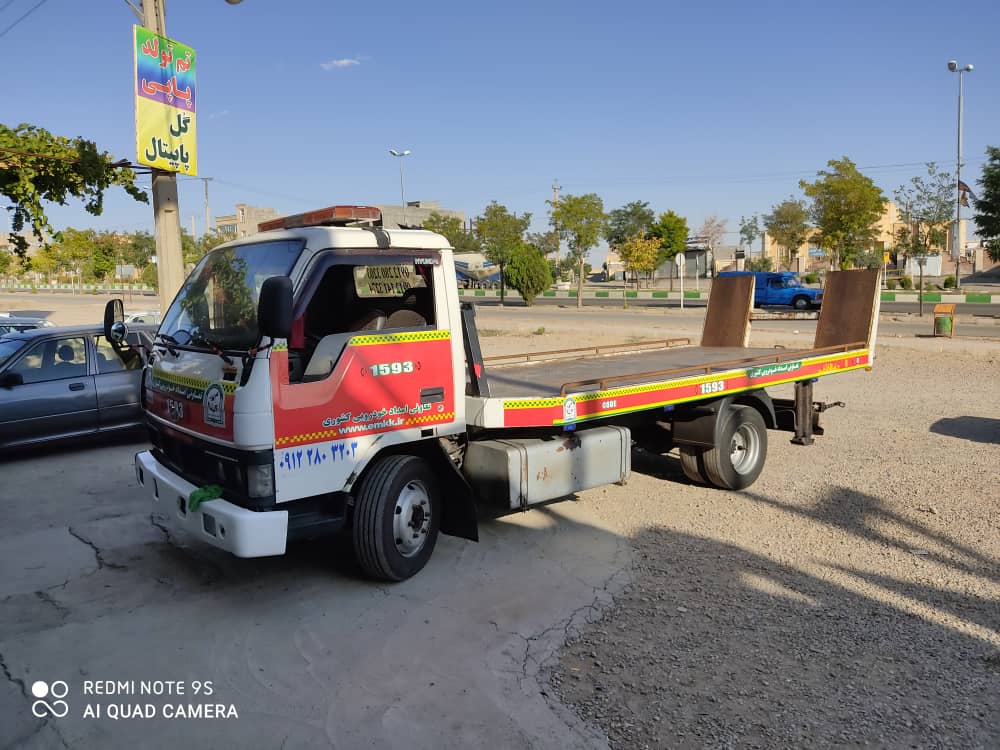 یدک کش آذرشهر- امداد سیار - خودروبر آذرشهر- امدادخودرو 